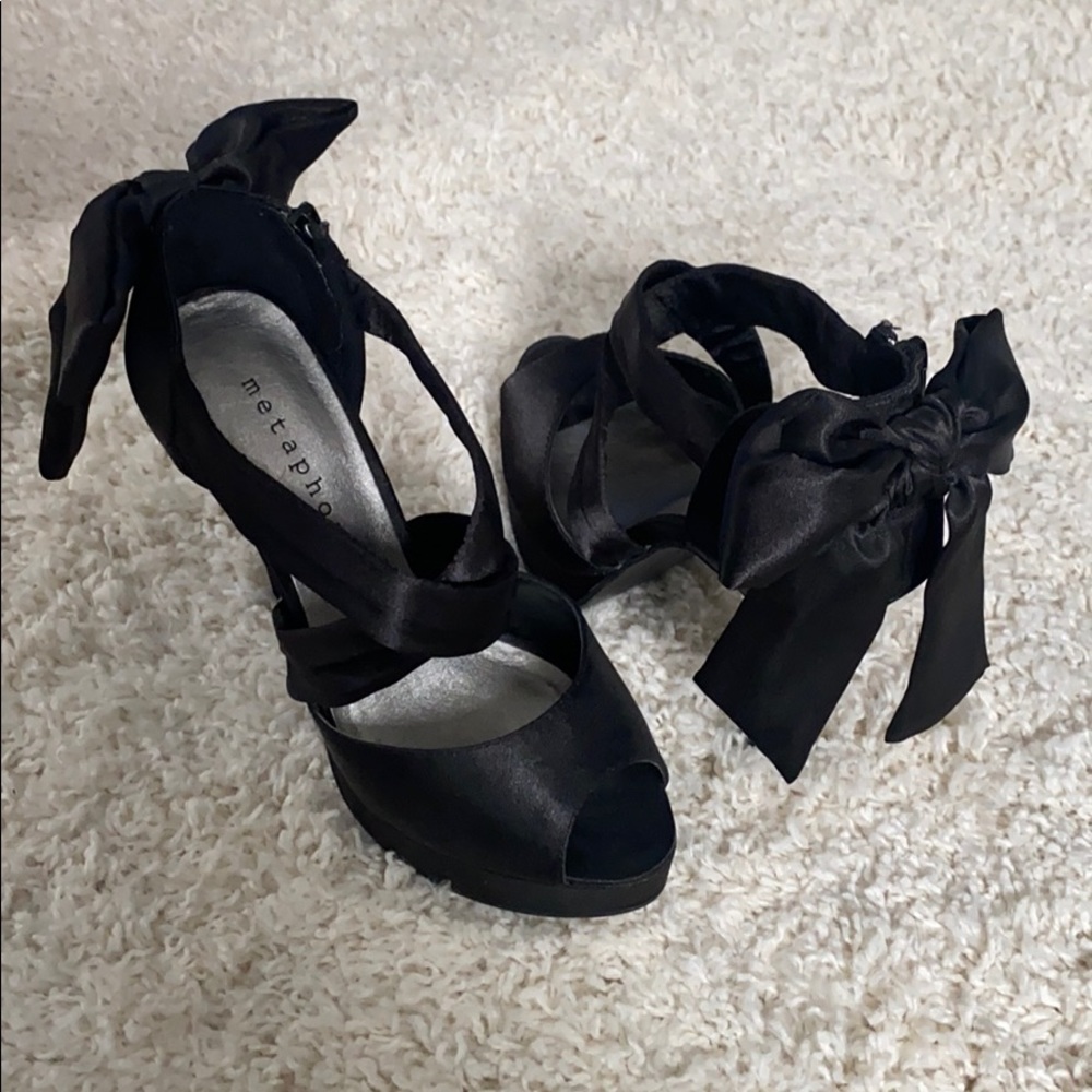 Peep toe black heels! - Brand Metaphor Size 6.0